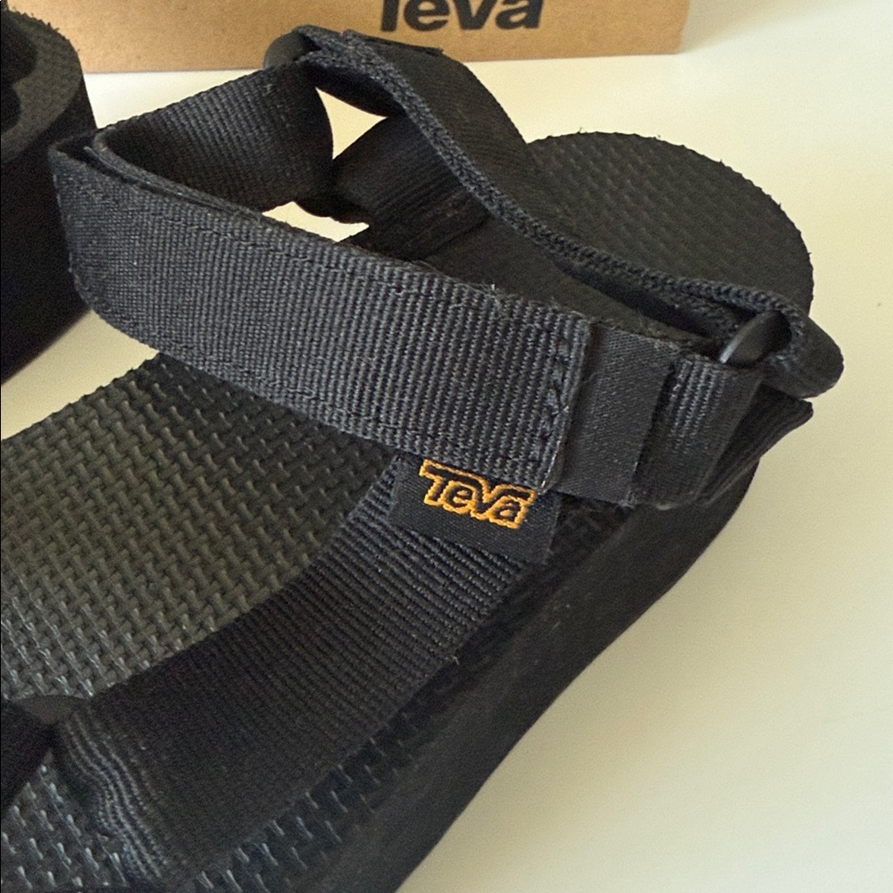 Text Universal Flatform - Black - Size 7 - Picture 2 of 10